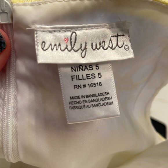 Emily west - Yellow and white lace overlay size 5 little girls dress - Picture 5 of 7